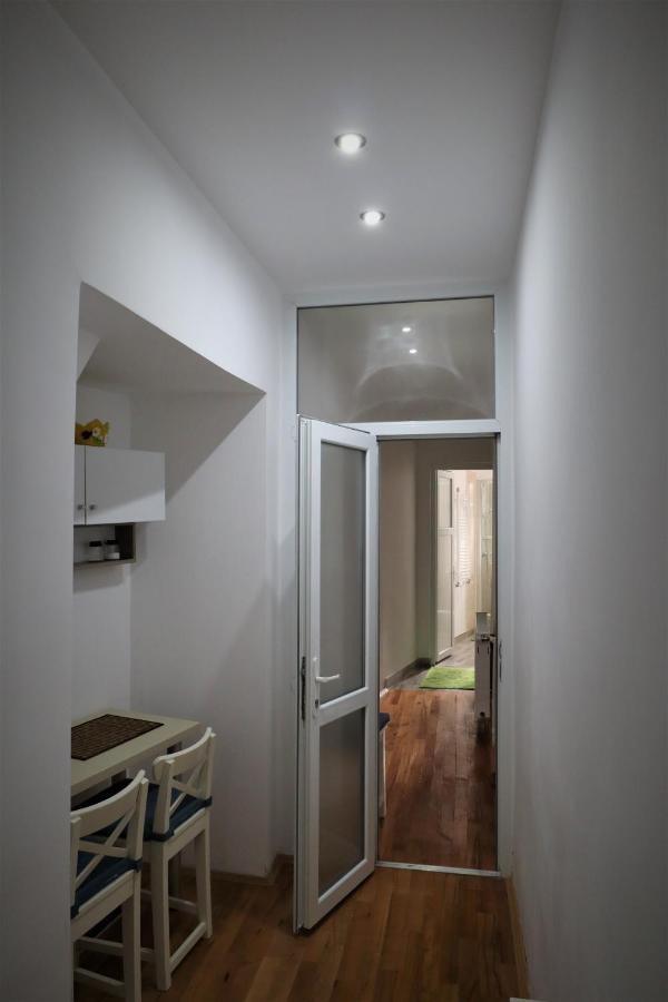 Center Haus Apartment Bucharest Exterior photo